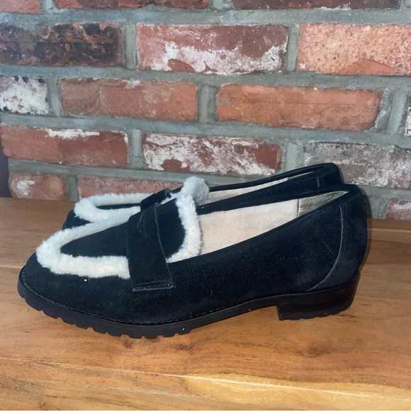 Talbots Cassidy Black SuedeShetpa Lined Trim Slip On Loafers Sz 8.5 Medium - Picture 2 of 6